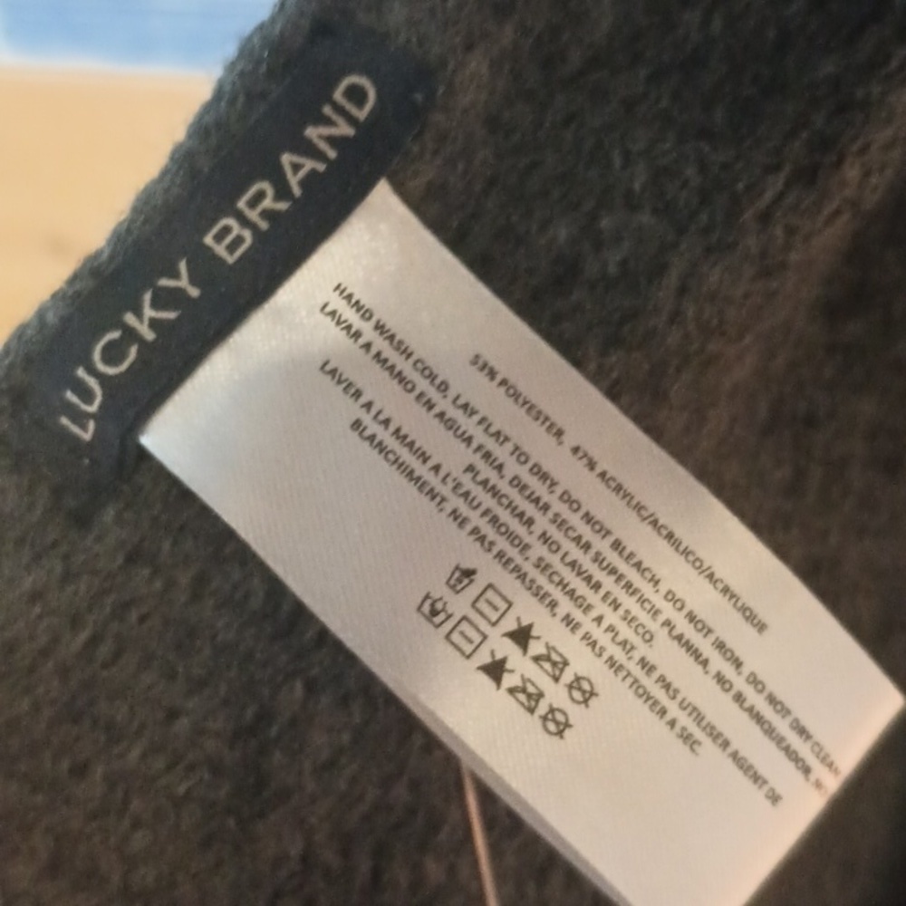 Lucky Brand Fringe Scarf Grey NWT - Picture 3 of 6